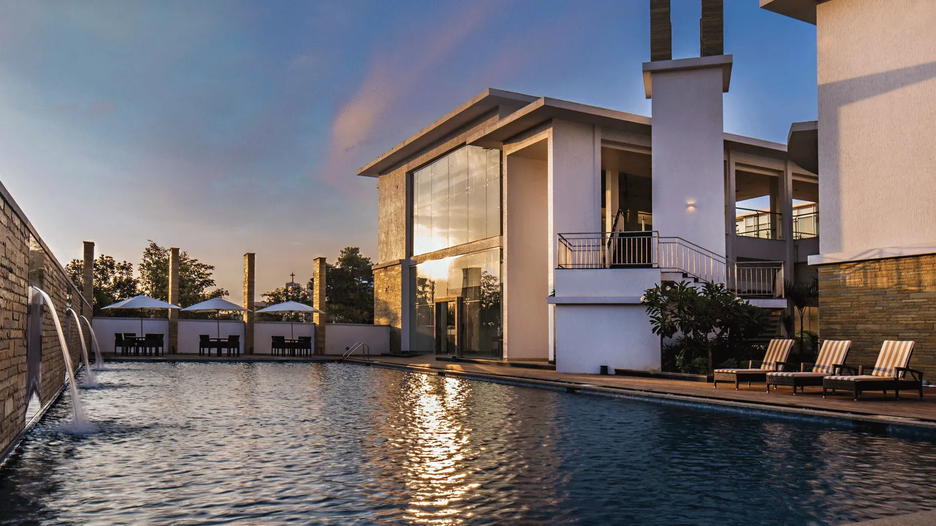 Prestige white meadows